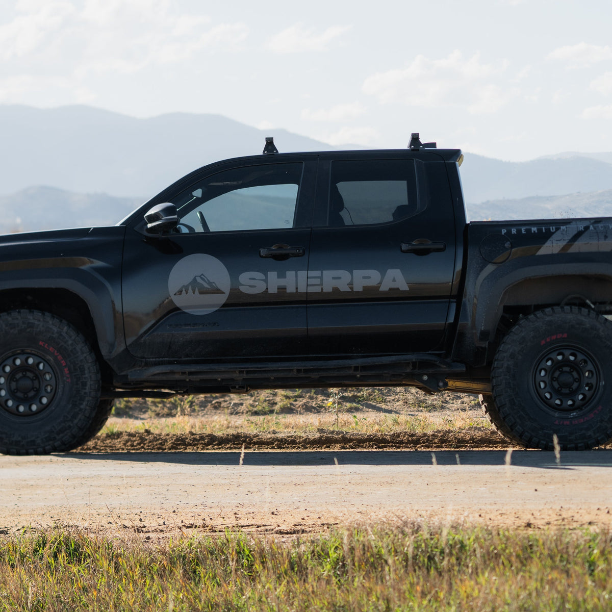 4th Star Loading 4th Gen Tacoma Load Bar System – Roam Adventure Outpost