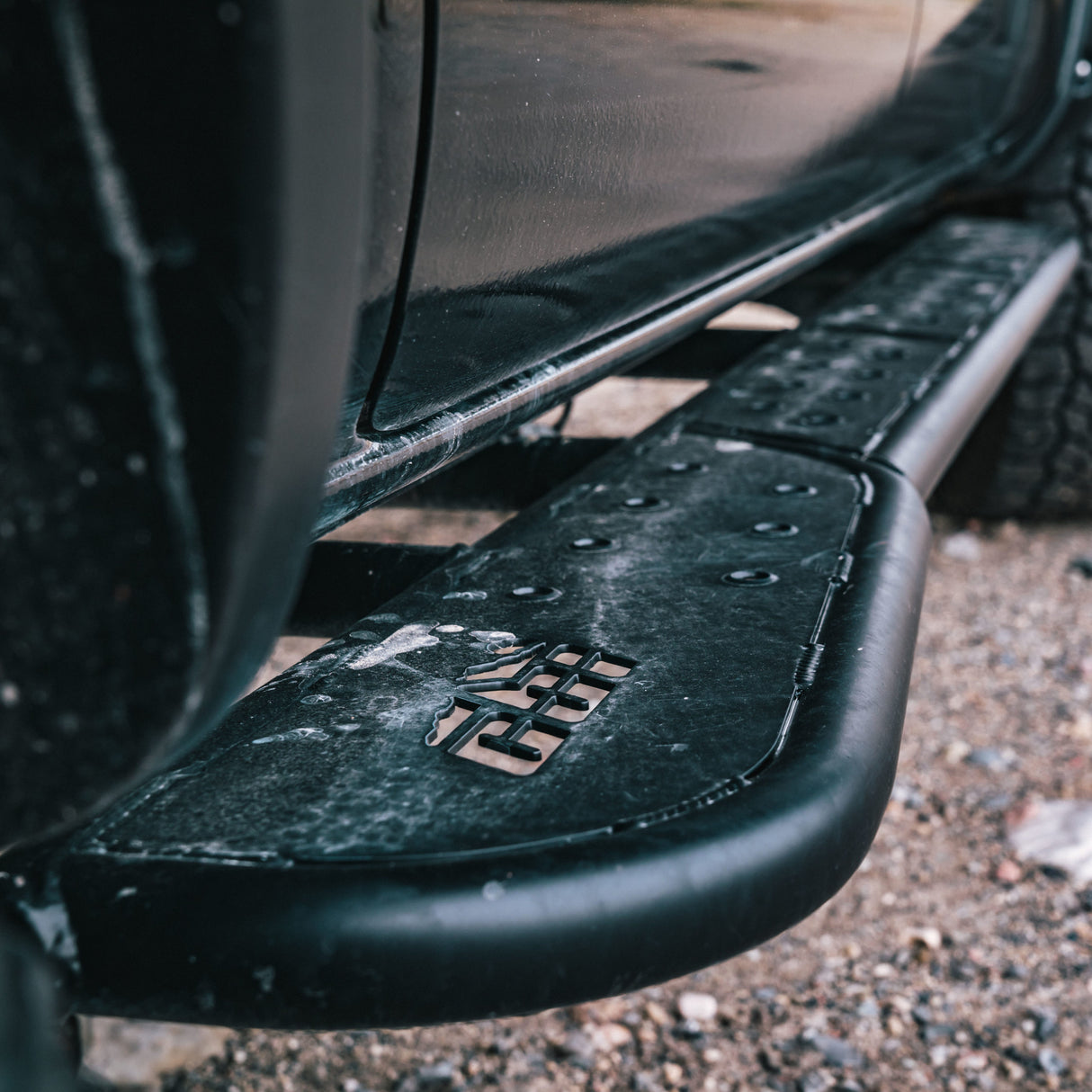 Toyota Tacoma Overland Bolt-On Rock Sliders | 2005-2022